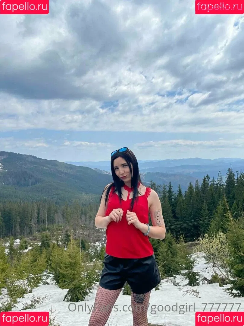 angelina_crystal Onlyfans Photo Gallery 