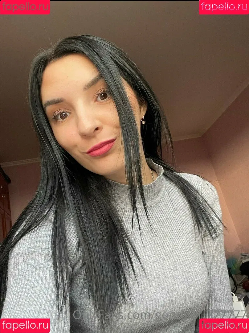 angelina_crystal Onlyfans Photo Gallery 
