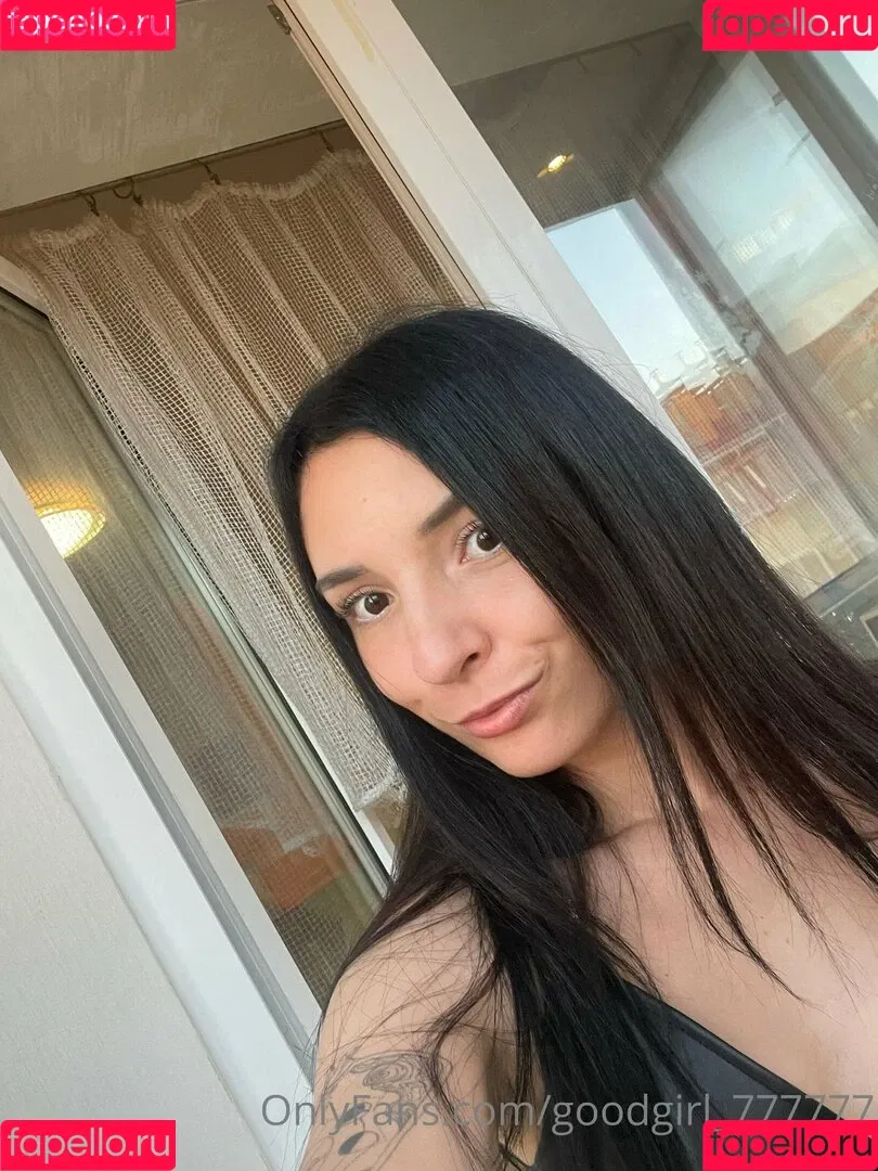 angelina_crystal Onlyfans Photo Gallery 