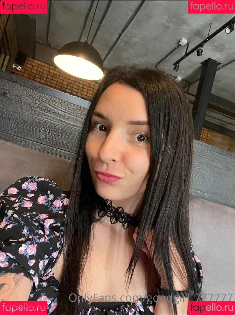 angelina_crystal Onlyfans Photo Gallery 