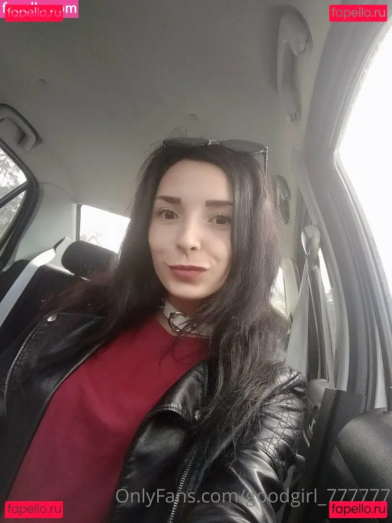 angelina_crystal Onlyfans Photo Gallery 