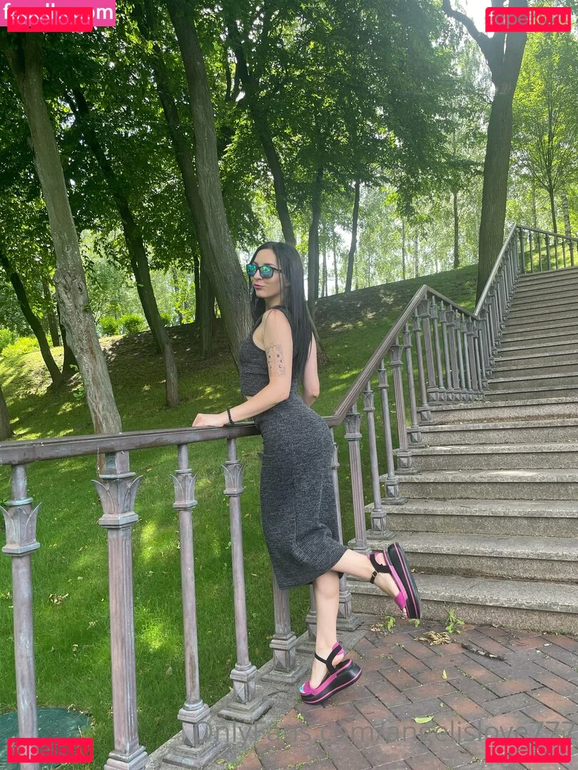 angelina_crystal Onlyfans Photo Gallery 