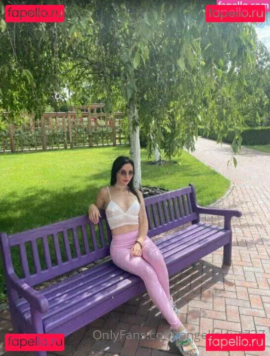 angelina_crystal Onlyfans Photo Gallery 