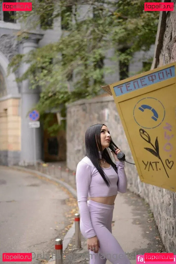 angelina_crystal Onlyfans Photo Gallery 