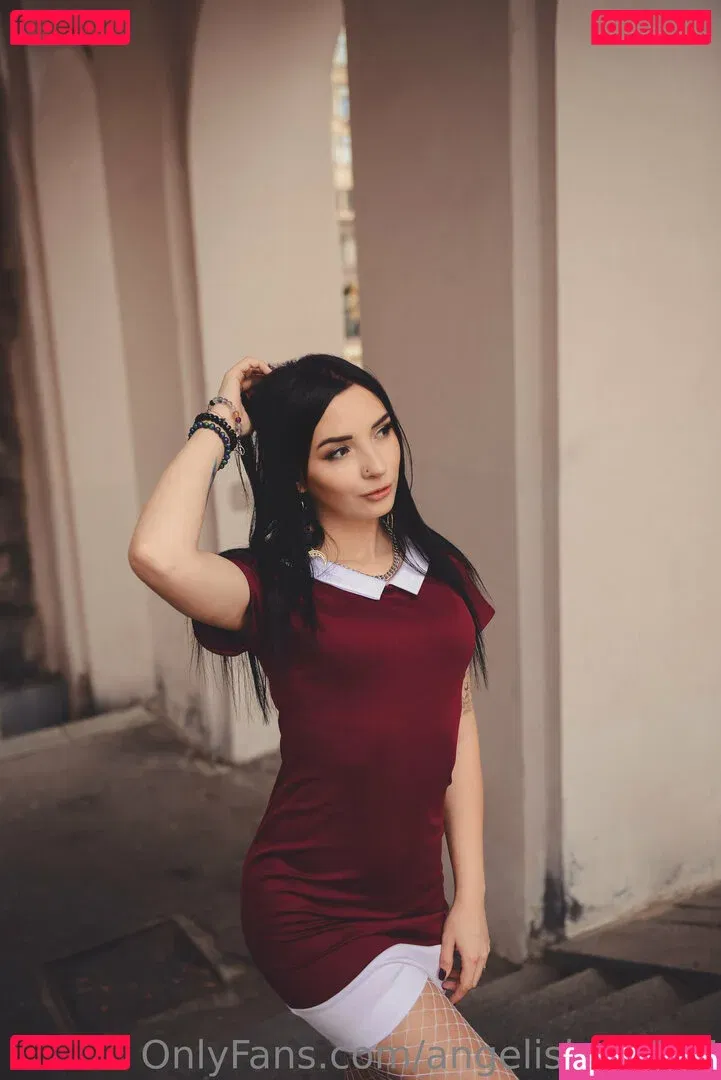 angelina_crystal Onlyfans Photo Gallery 