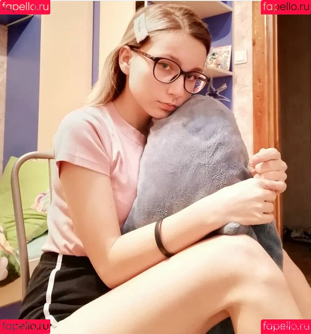 pirozhochek_tvoy Onlyfans Photo Gallery 