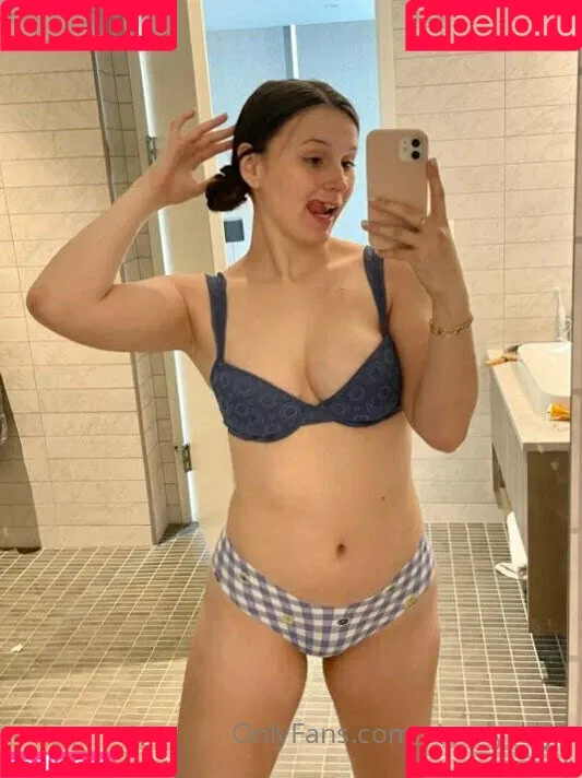 simplyskyla Onlyfans Photo Gallery 