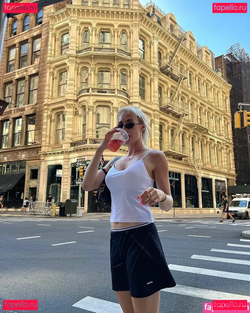 Rachael Nyhuus Onlyfans Photo Gallery 