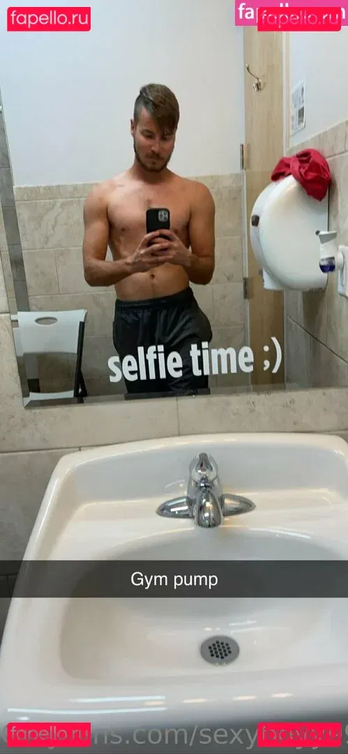 sexyboyy99 Onlyfans Photo Gallery 