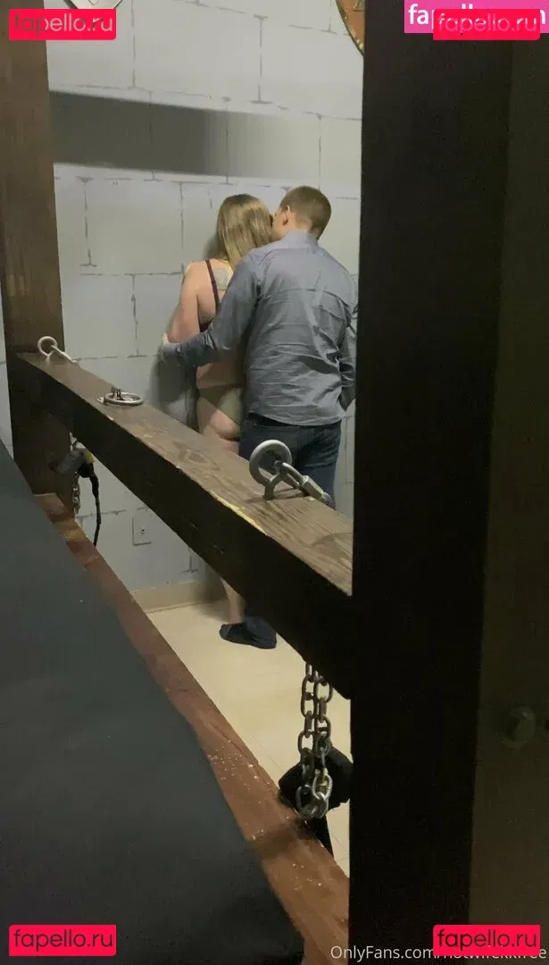 hotwifekkfree Onlyfans Photo Gallery 