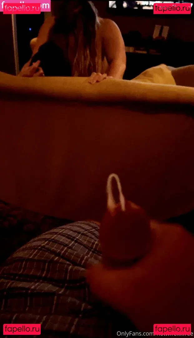 hotwifekkfree Onlyfans Photo Gallery 