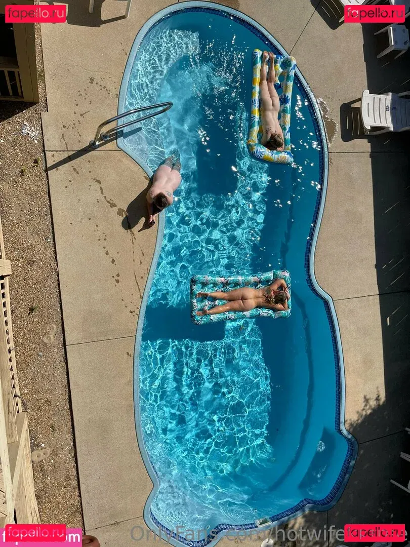 hotwifekkfree Onlyfans Photo Gallery 