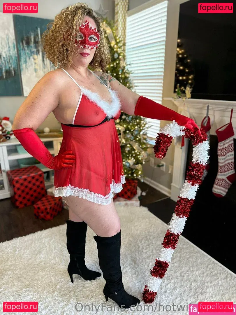 hotwifekkfree Onlyfans Photo Gallery 