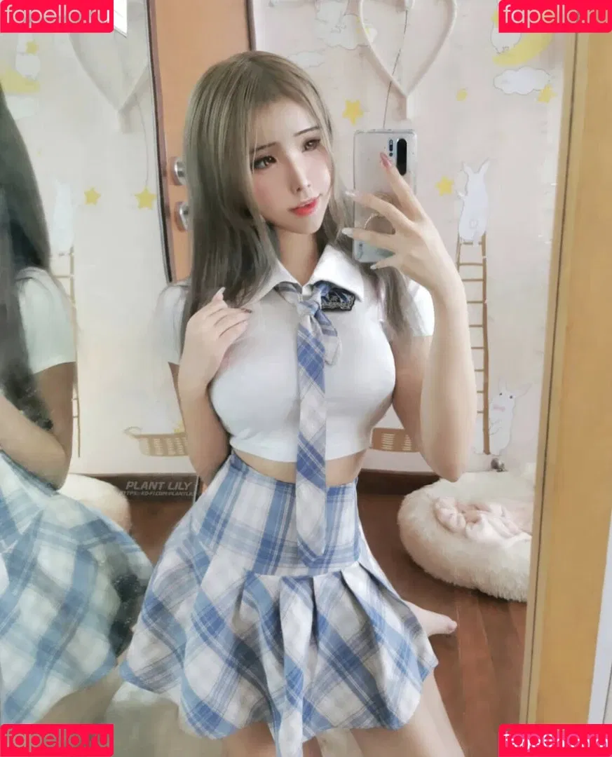 plantlily Onlyfans Photo Gallery 