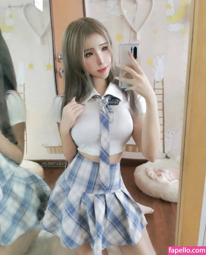 plantlily Onlyfans Photo Gallery 