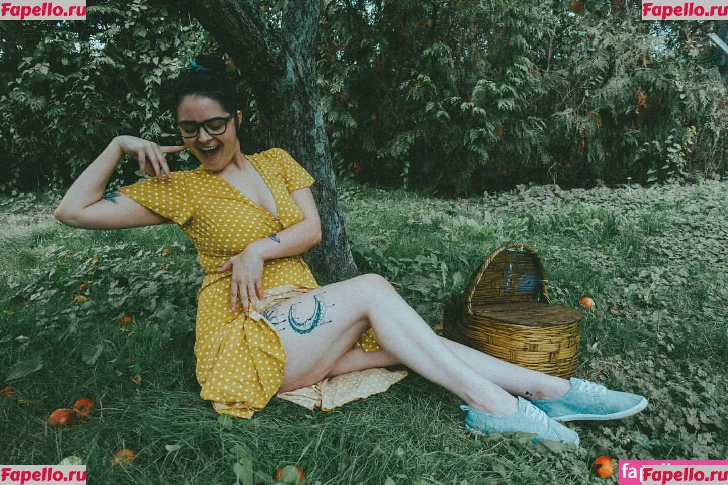SarahCJB Onlyfans Photo Gallery 