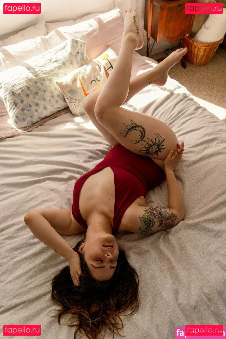 SarahCJB Onlyfans Photo Gallery 