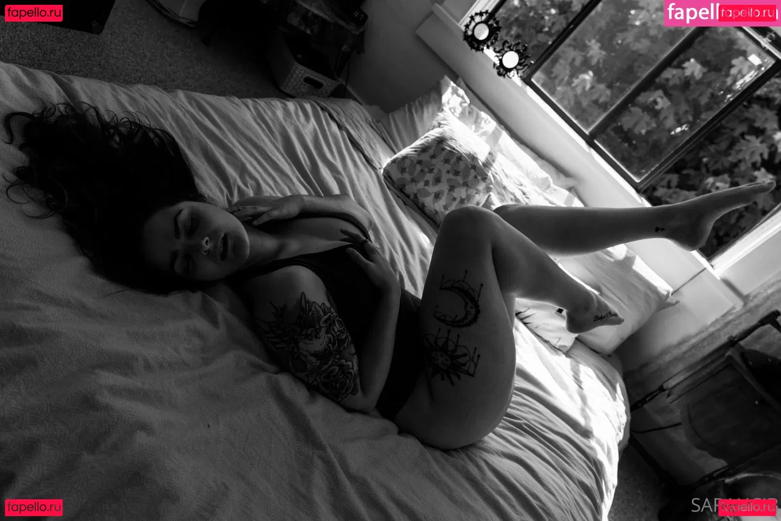 SarahCJB Onlyfans Photo Gallery 