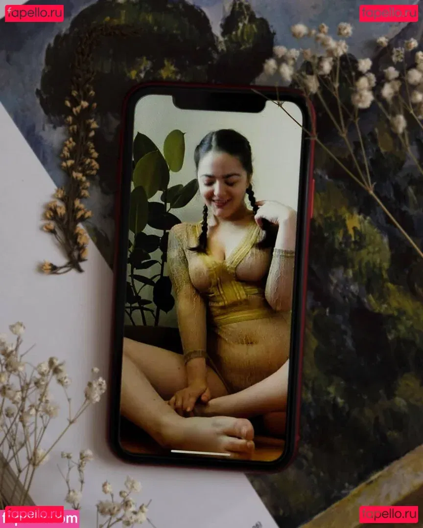 SarahCJB Onlyfans Photo Gallery 