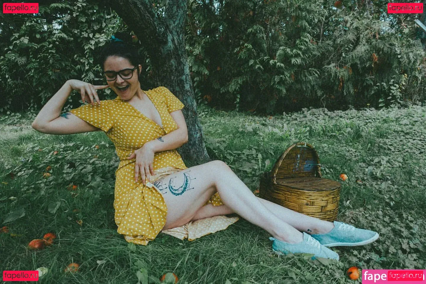 SarahCJB Onlyfans Photo Gallery 