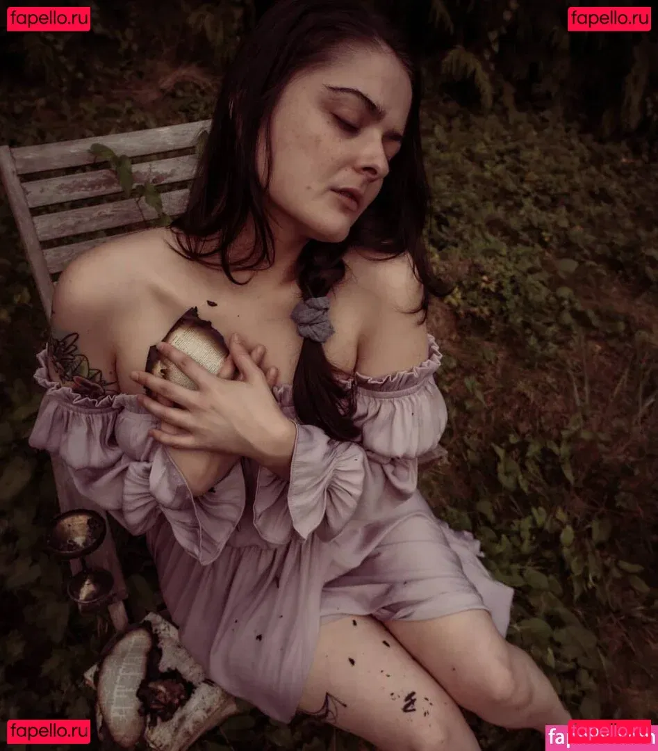 SarahCJB Onlyfans Photo Gallery 