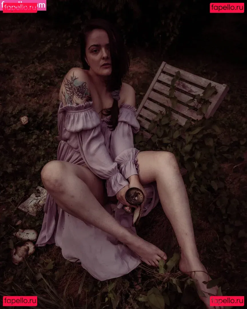 SarahCJB Onlyfans Photo Gallery 