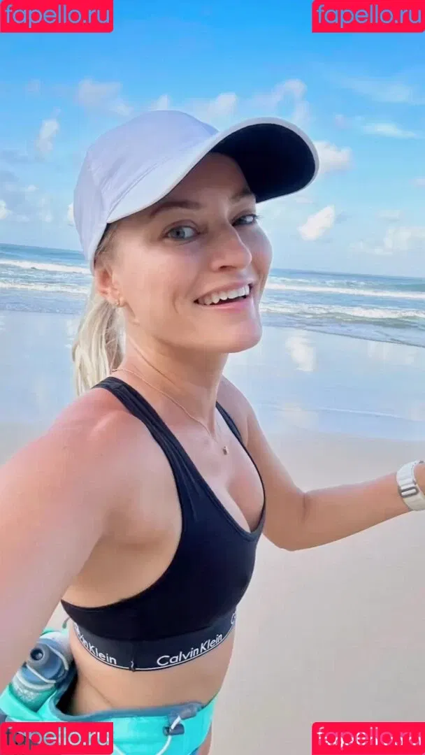iJustine Onlyfans Photo Gallery 