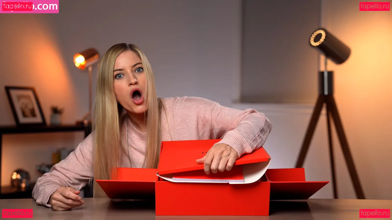 iJustine Onlyfans Photo Gallery 