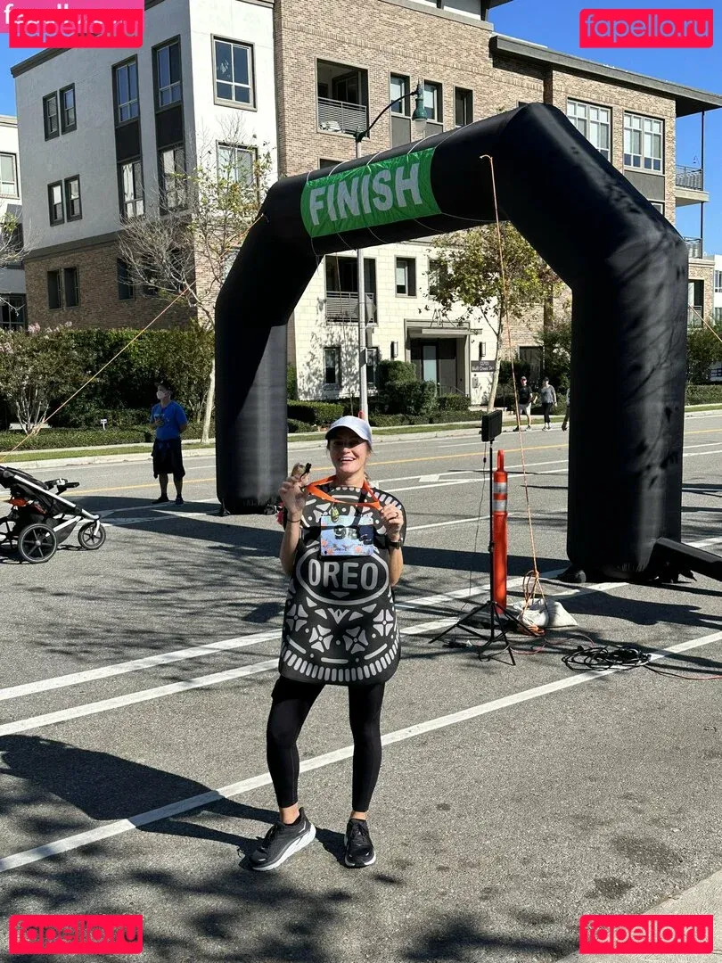 iJustine Onlyfans Photo Gallery 