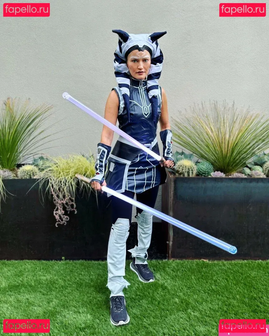 iJustine Onlyfans Photo Gallery 