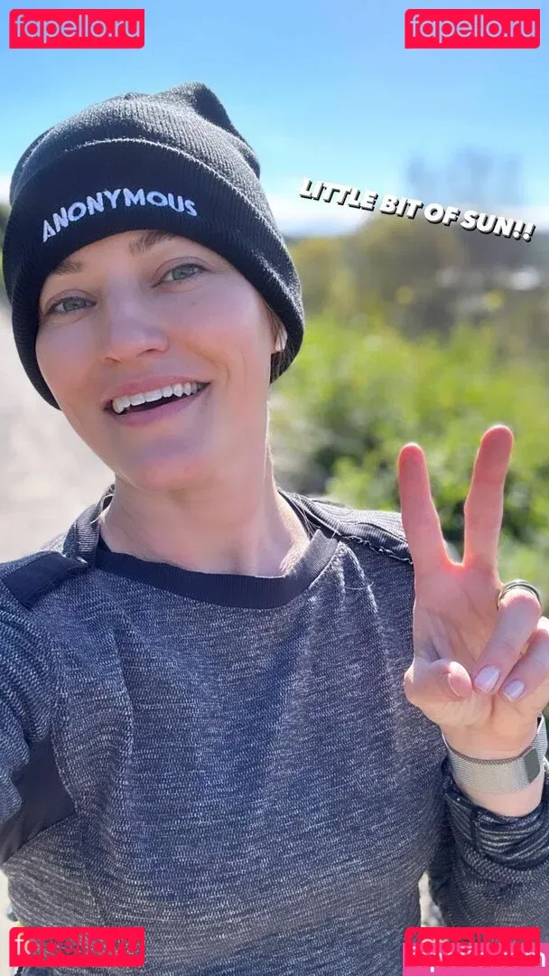 iJustine Onlyfans Photo Gallery 