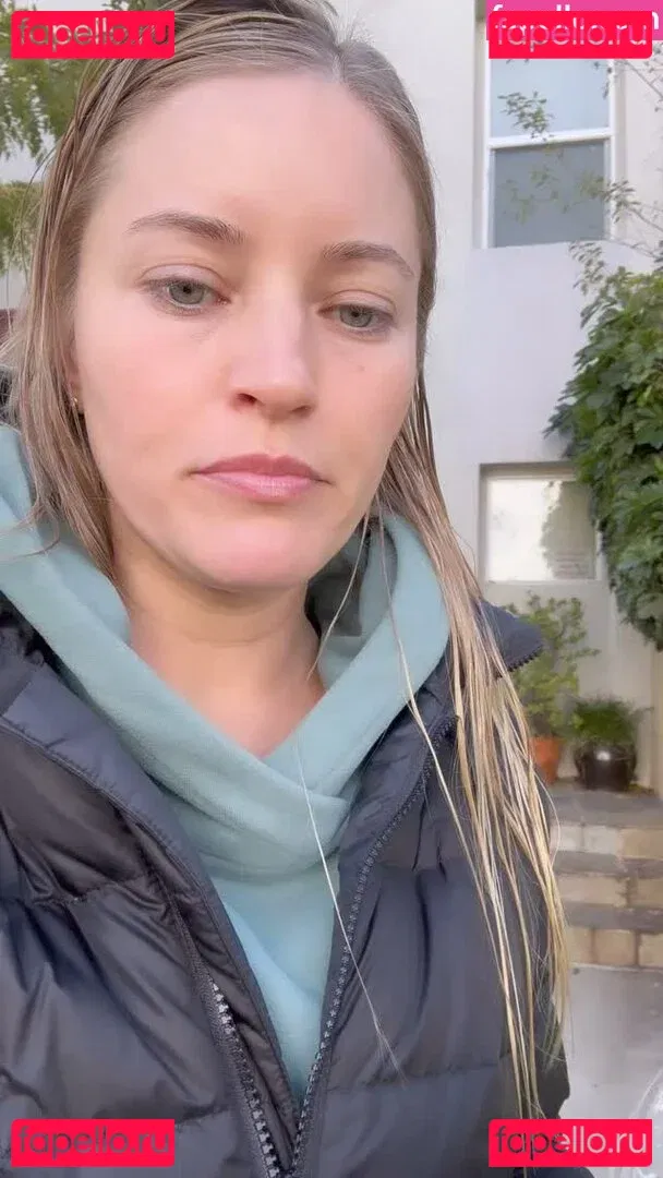 iJustine Onlyfans Photo Gallery 