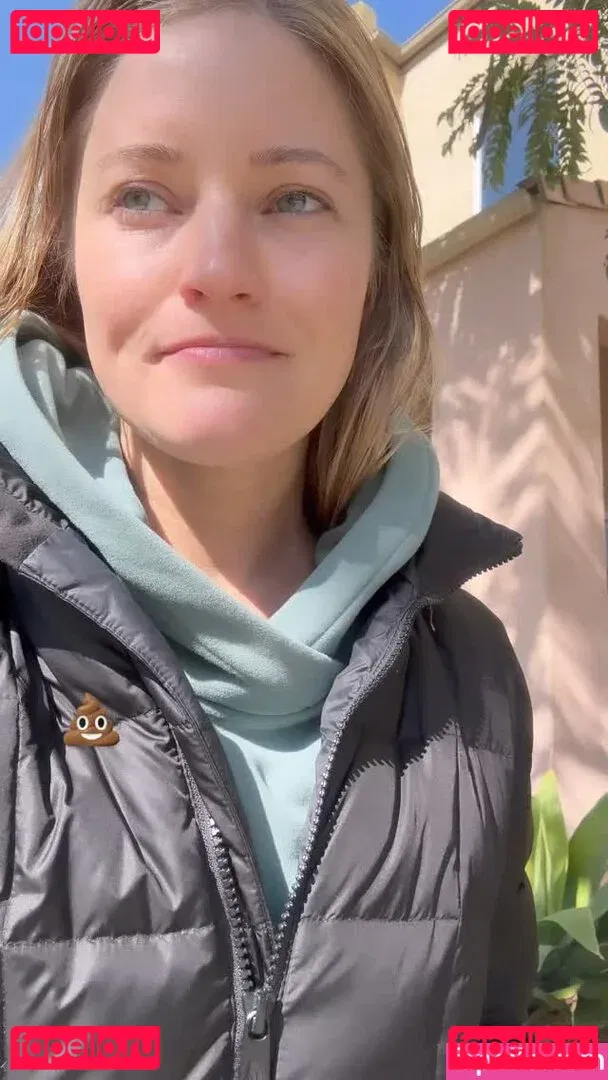 iJustine Onlyfans Photo Gallery 