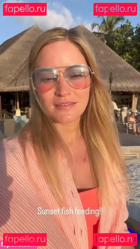 iJustine Onlyfans Photo Gallery 