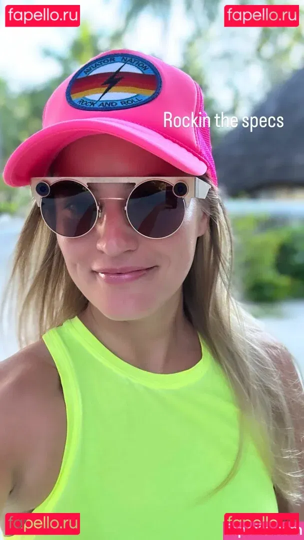 iJustine Onlyfans Photo Gallery 