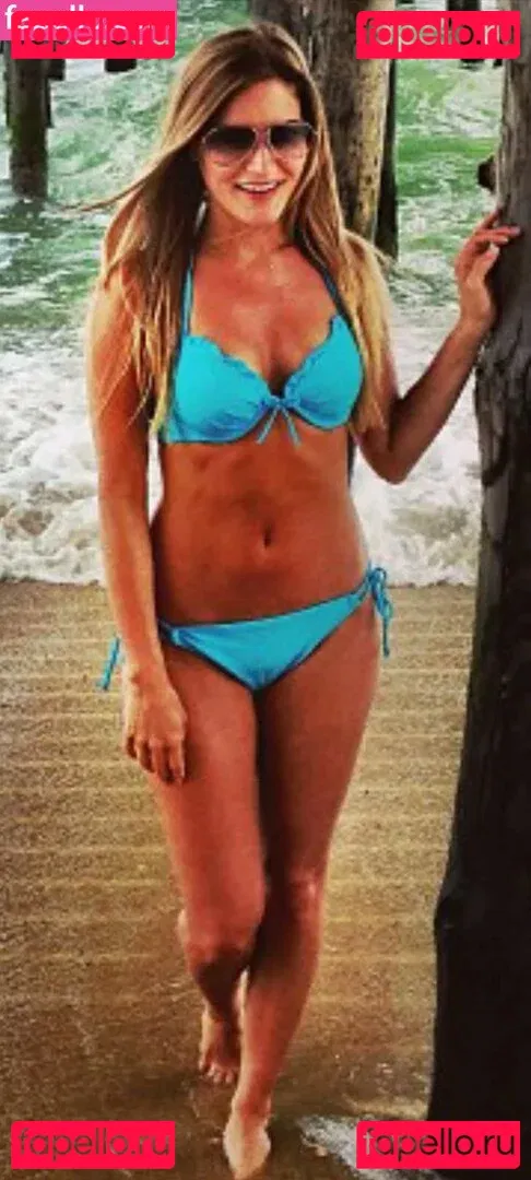 iJustine Onlyfans Photo Gallery 