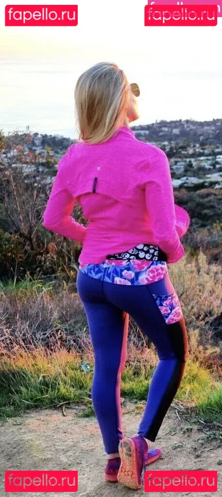 iJustine Onlyfans Photo Gallery 