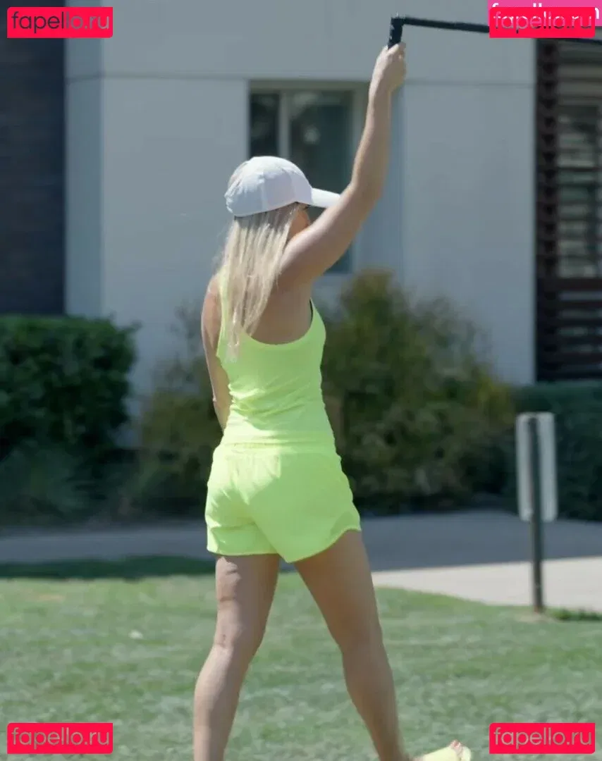 iJustine Onlyfans Photo Gallery 