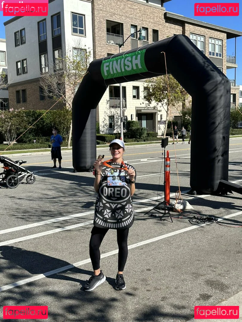 iJustine Onlyfans Photo Gallery 