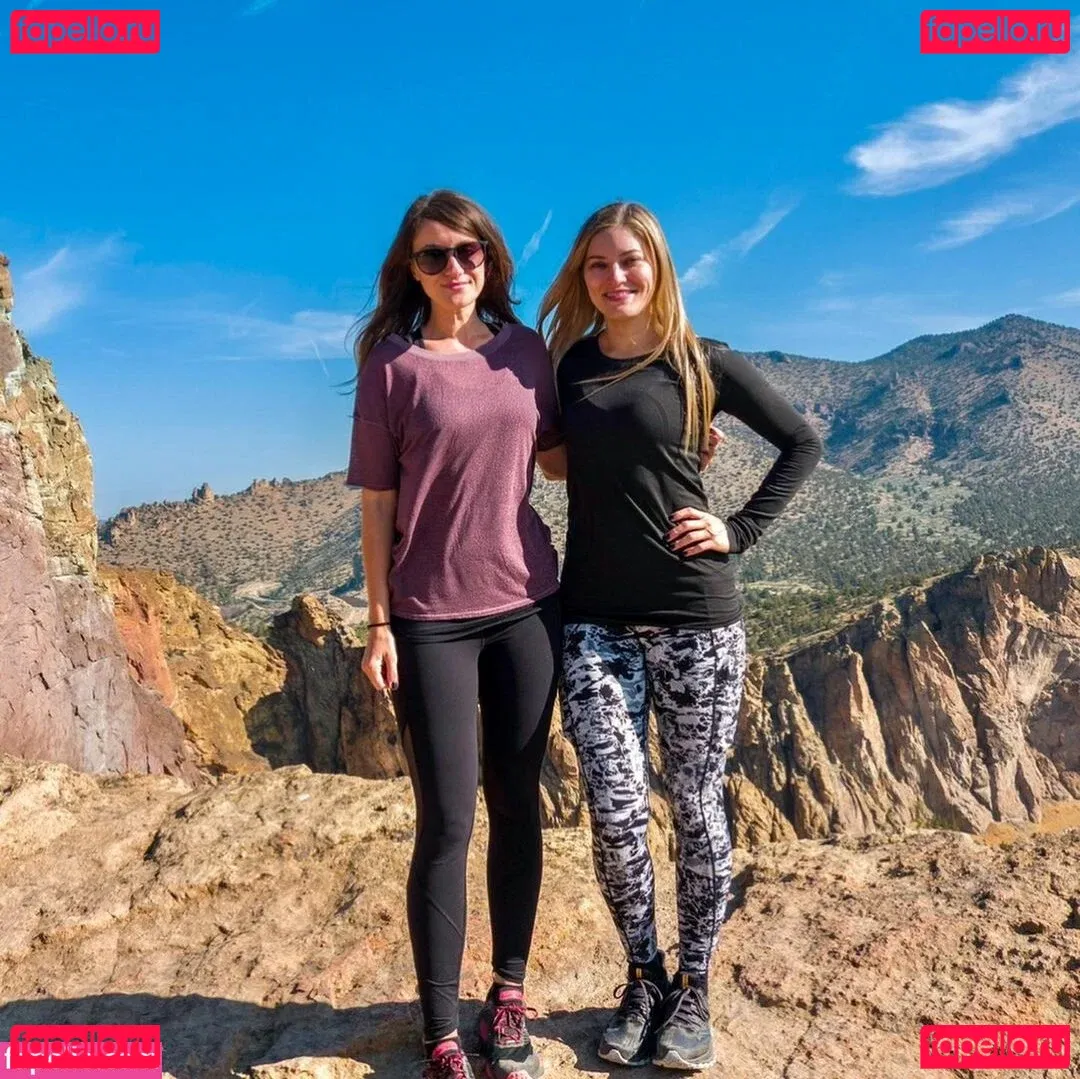 iJustine Onlyfans Photo Gallery 