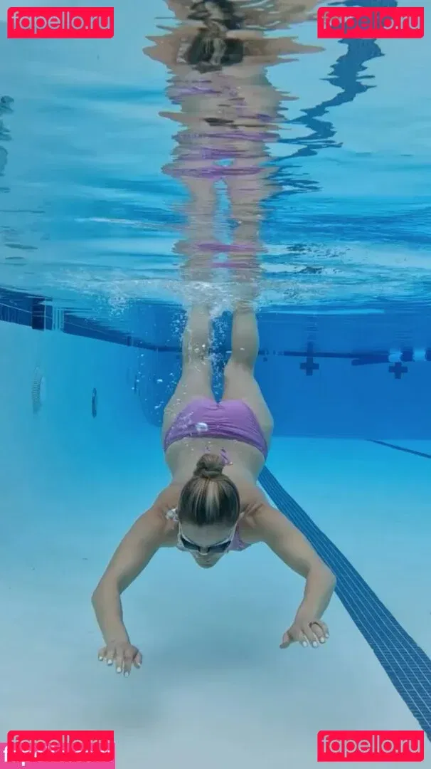 iJustine Onlyfans Photo Gallery 