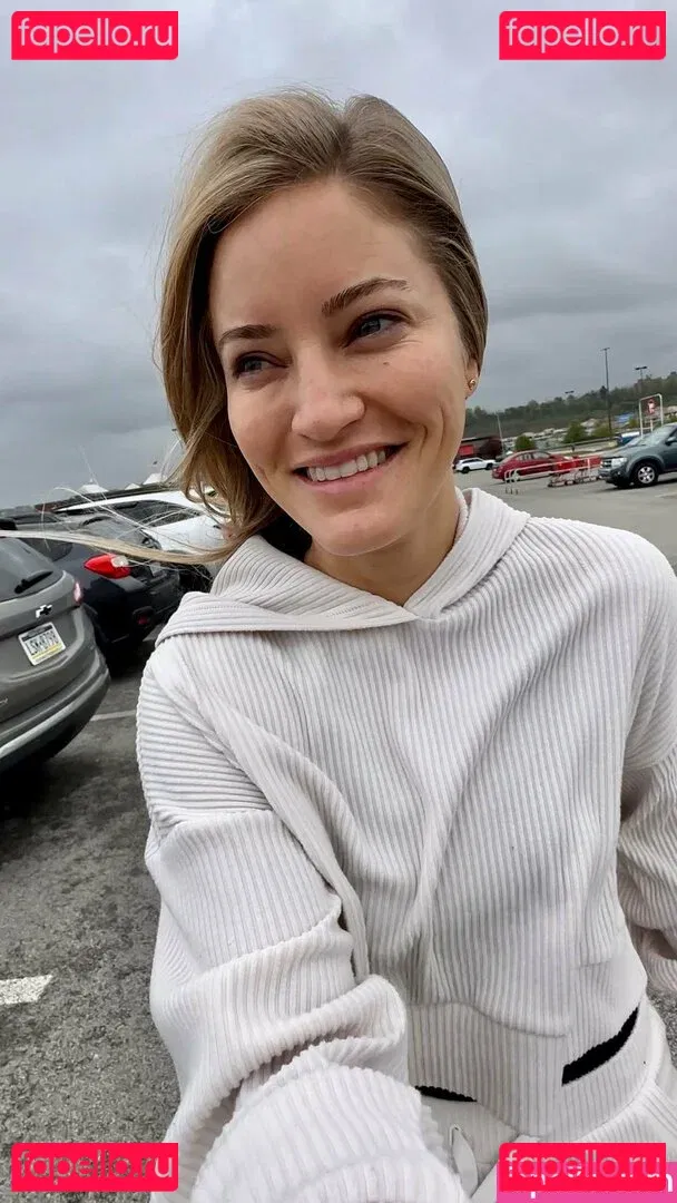 iJustine Onlyfans Photo Gallery 