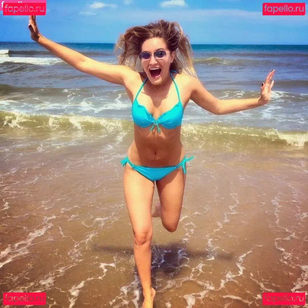 iJustine Onlyfans Photo Gallery 