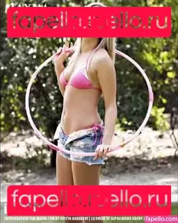 iJustine Onlyfans Photo Gallery 