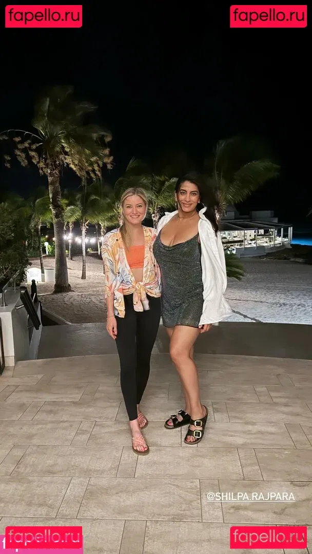 iJustine Onlyfans Photo Gallery 