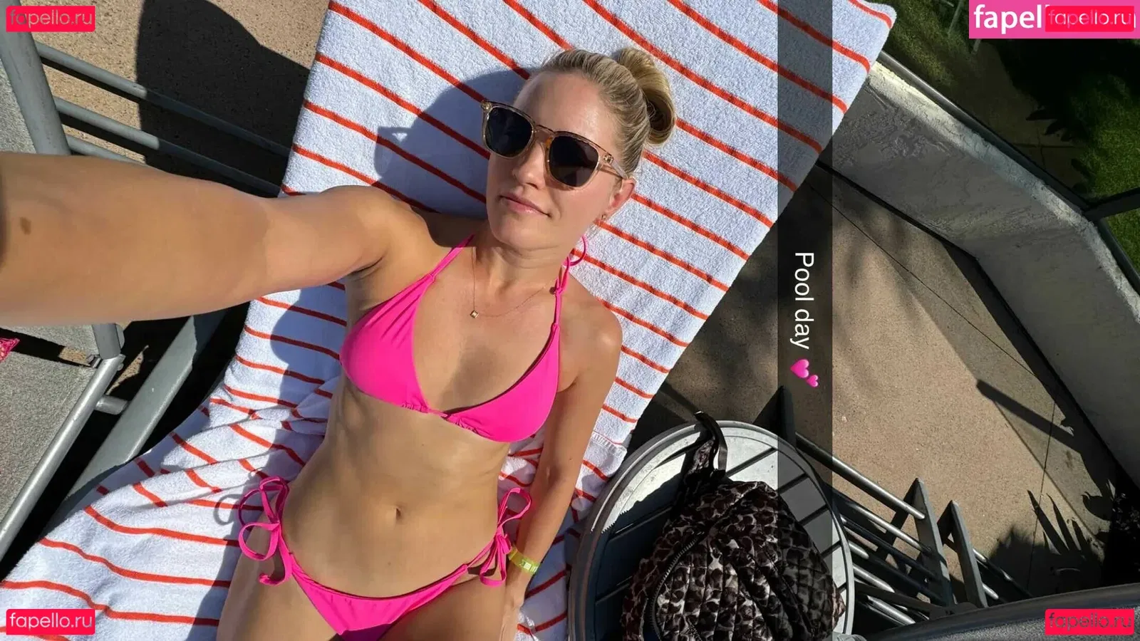 iJustine Onlyfans Photo Gallery 