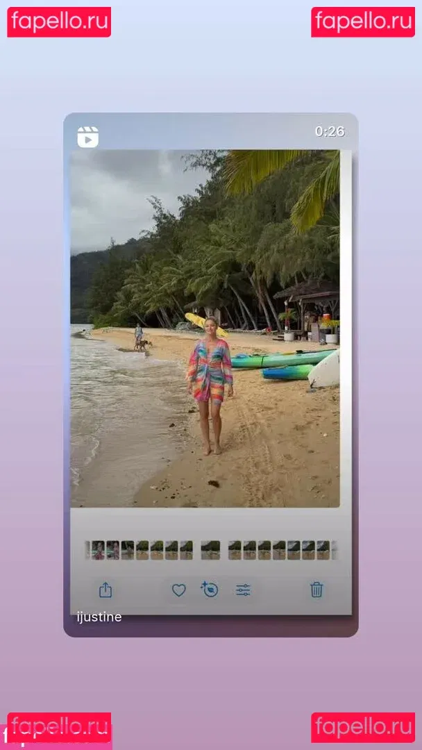 iJustine Onlyfans Photo Gallery 