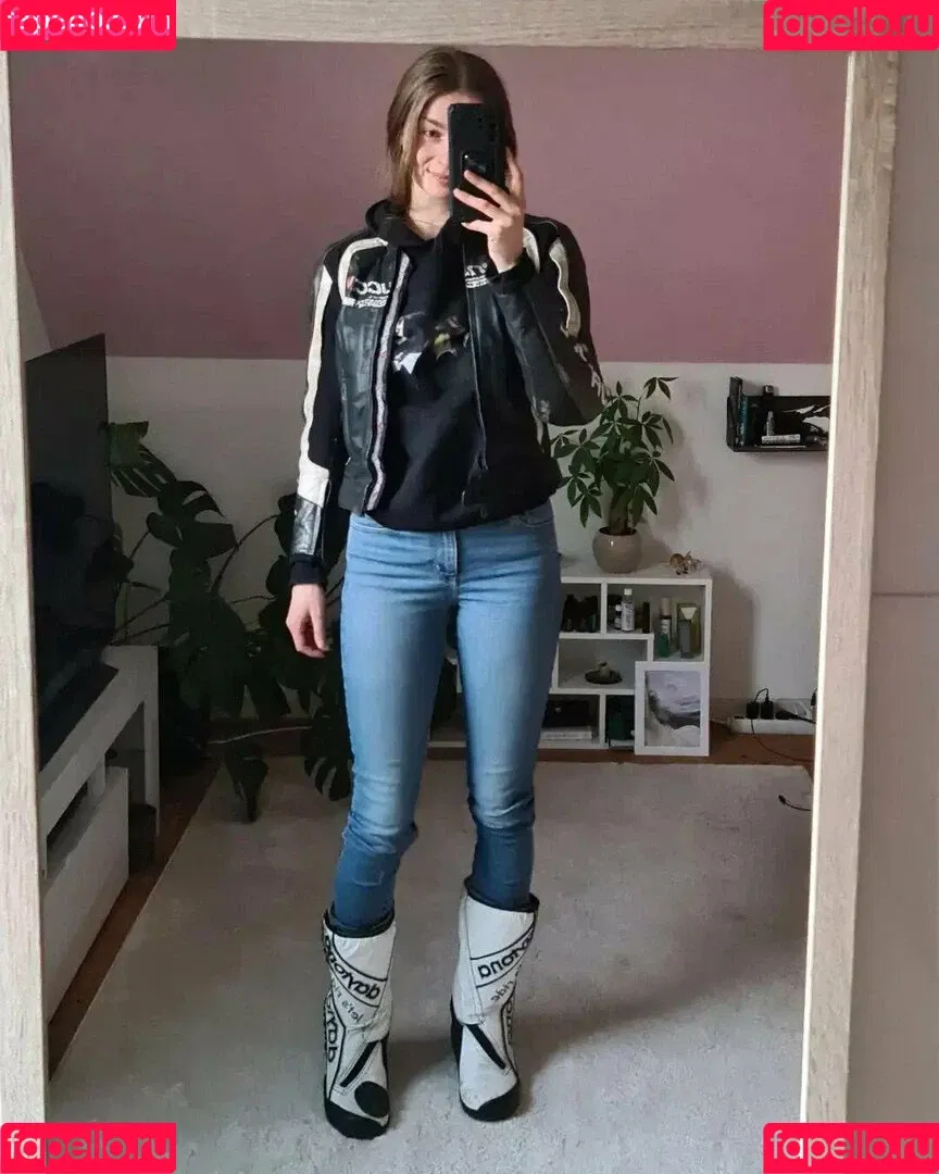 lil_hanne Onlyfans Photo Gallery 