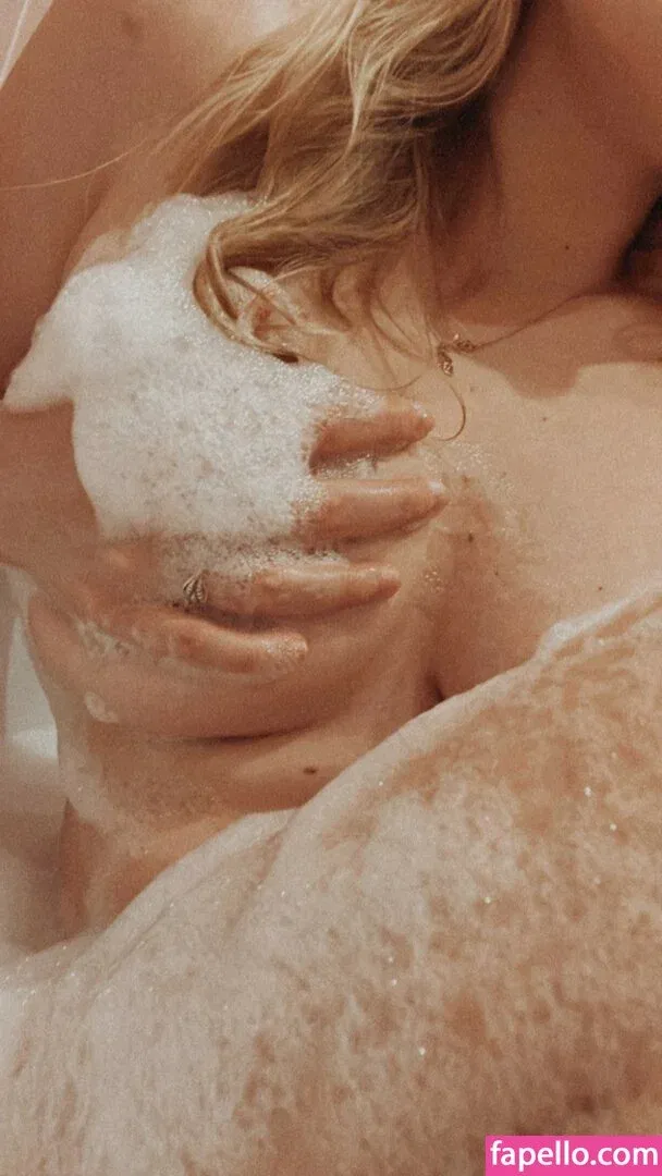 Selfika Onlyfans Photo Gallery 