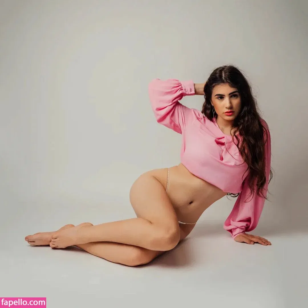 Xlovr Onlyfans Photo Gallery 